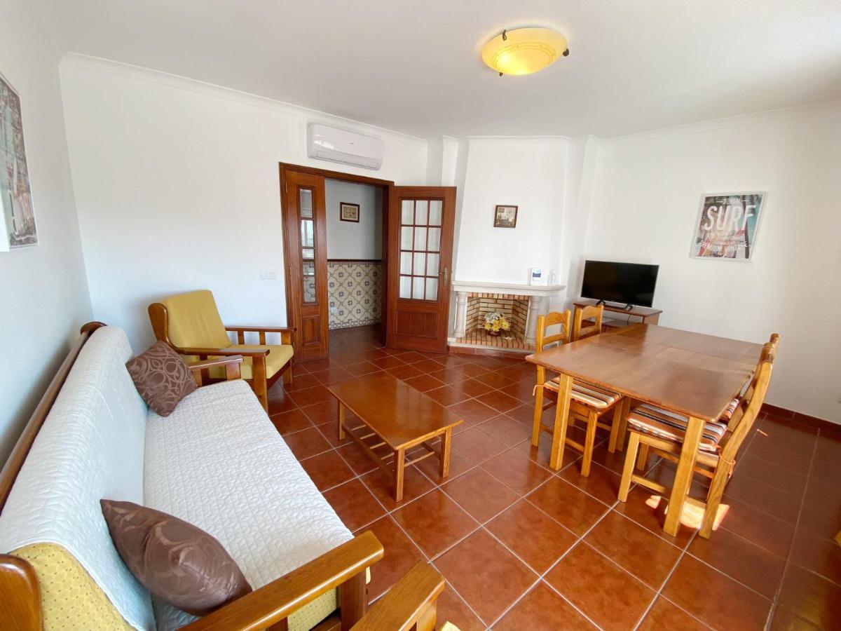 Apartamento Carvalhal クアルテイラ エクステリア 写真