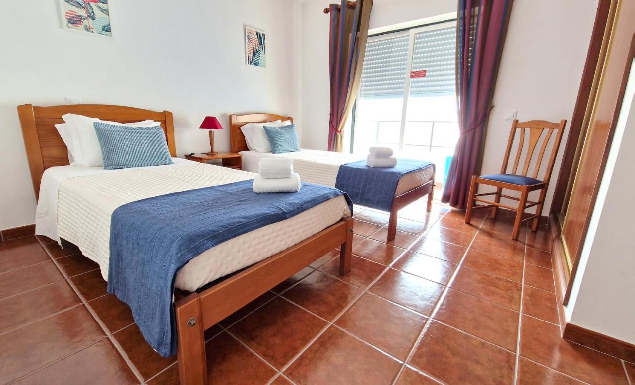 Apartamento Carvalhal クアルテイラ エクステリア 写真